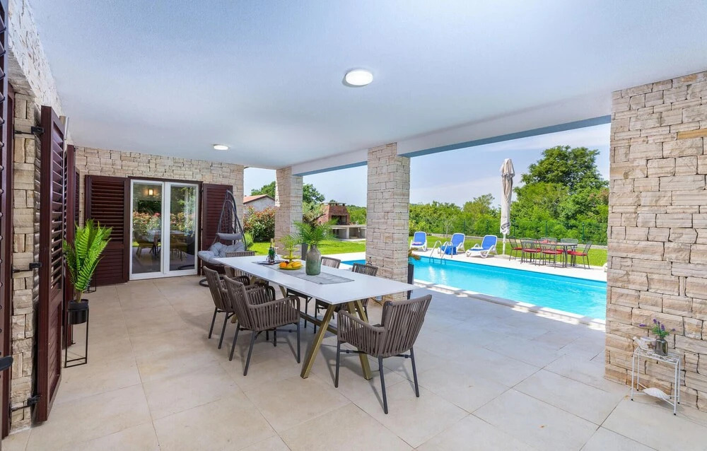 Luxurious Home In Sosici