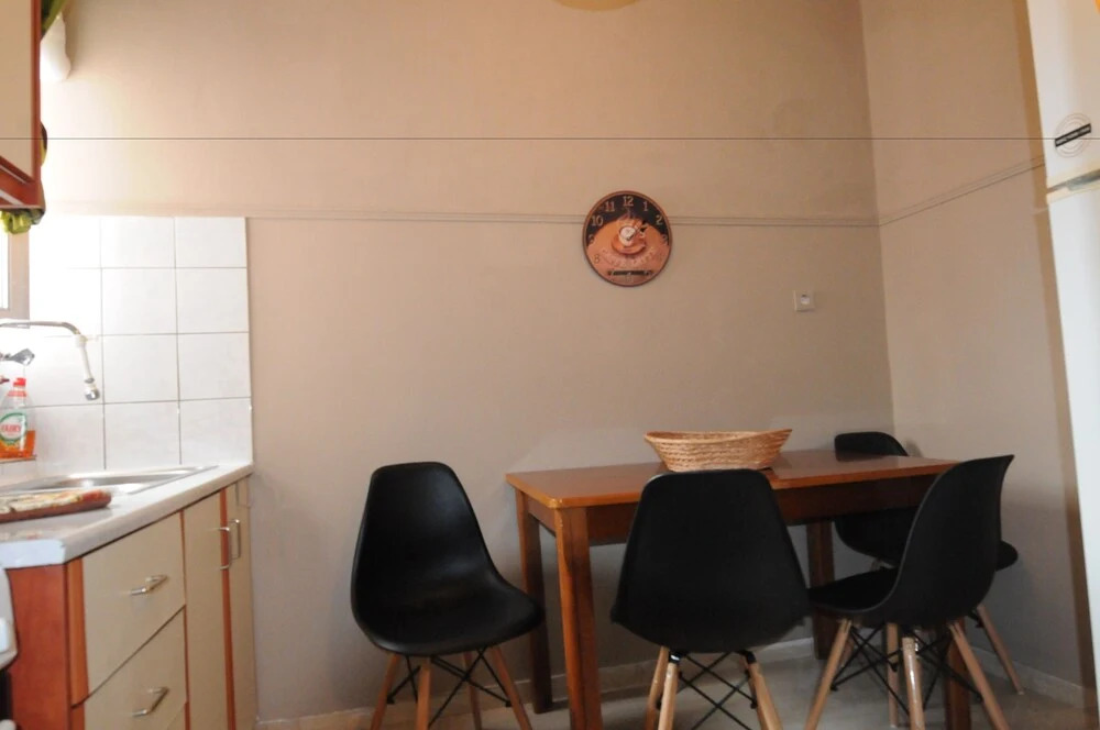 Kinetta Apartments