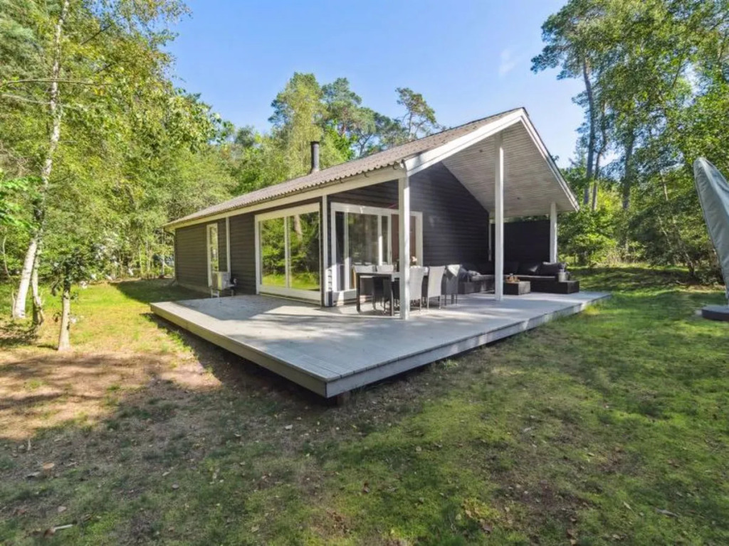 "Eftim" - 600m from the sea in Bornholm