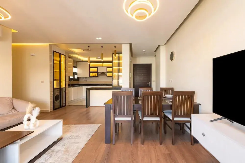 Madinaty Modern 3BR with Garden Views