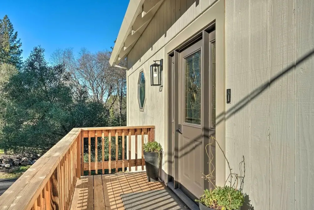 Modern Groveland Chalet ~ 25 Mi to Yosemite