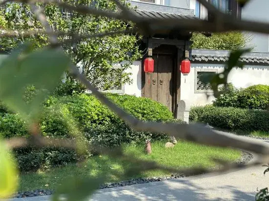HU CHENG YALUX Poyang