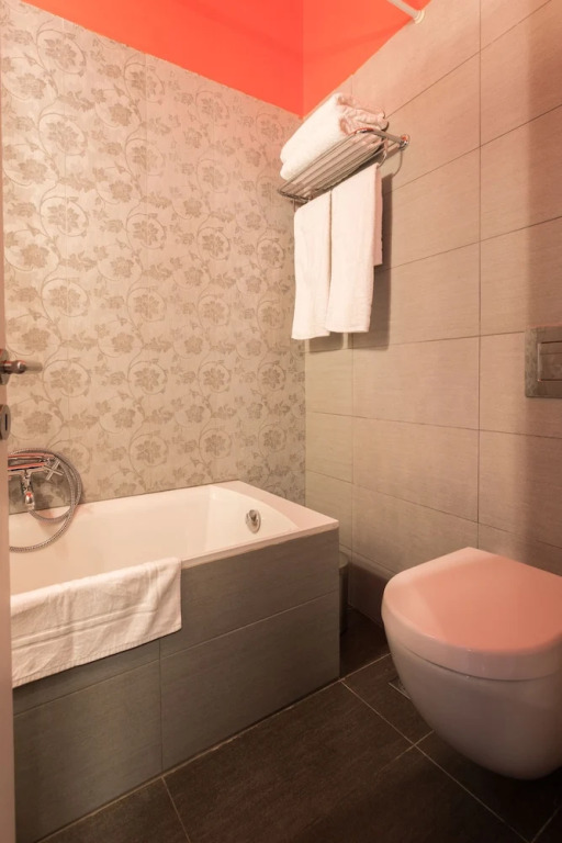 RED Luxury Athens