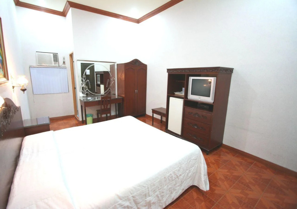 Pearlmont Hotel