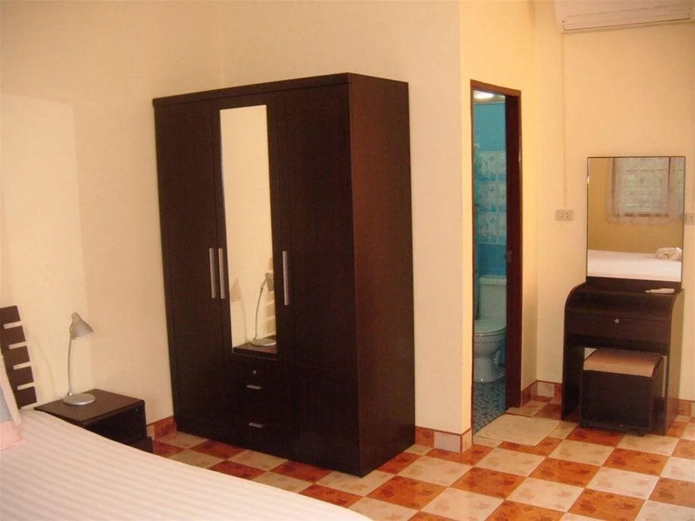Patong Peace Hostel