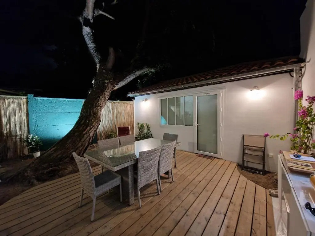 Villa Bagatelle, climatisée, à 250m de la plage centrale, 3 chambres
