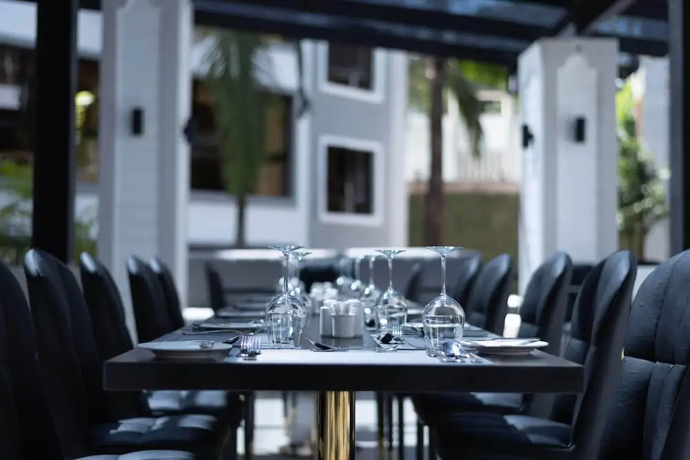 CySuites Apartment Hotel