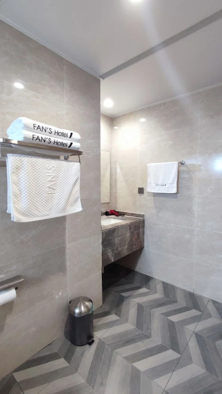 Fans Hotel- Ormoc