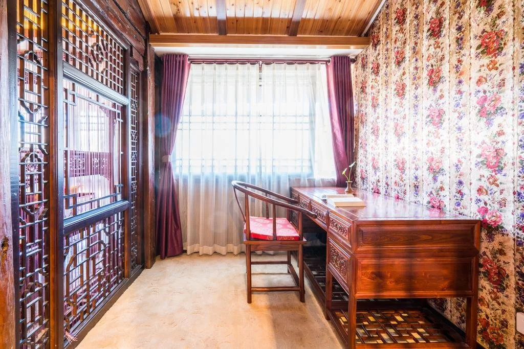 Ruoshuigu Boutique Inn