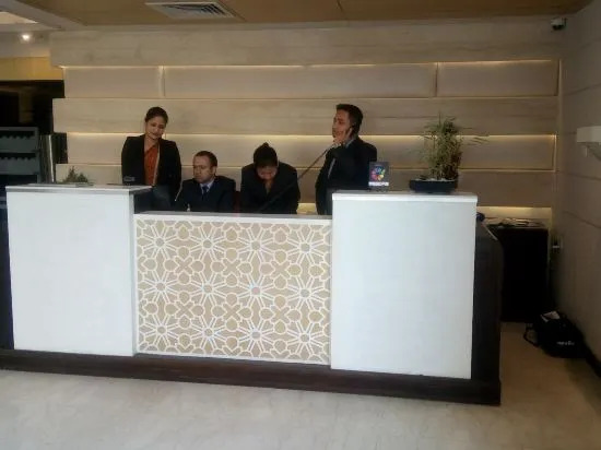 Mayflower Hotel