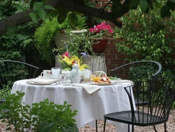 Mon Ami Bed and Breakfast