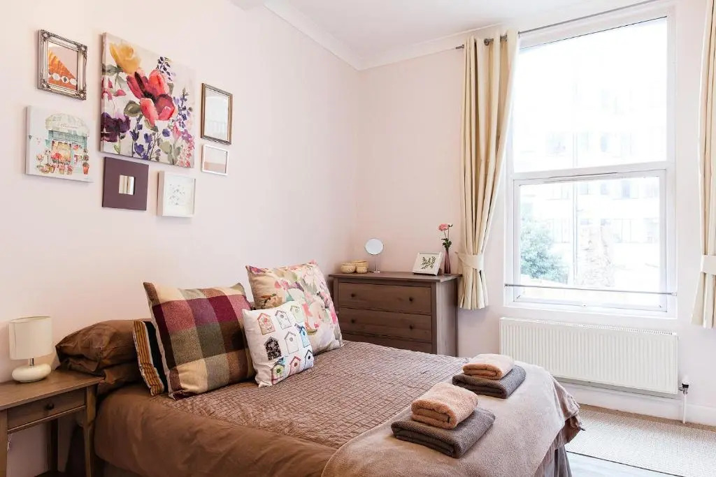 Spacious Comfy 2br Flat
