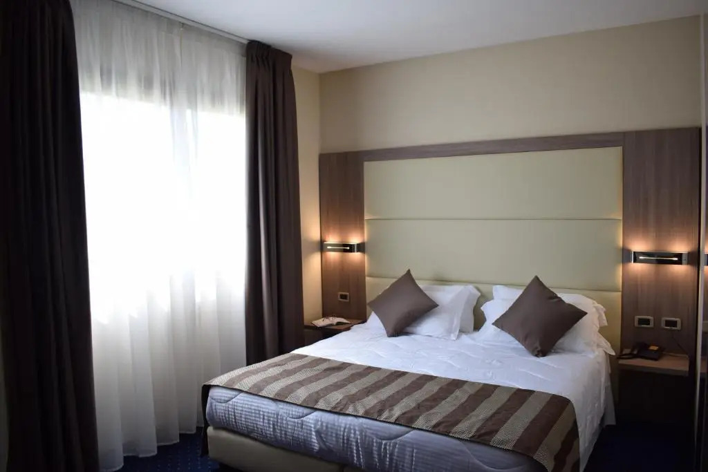 Roma Domus Hotel