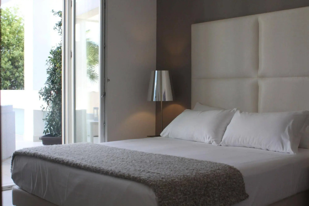 Soglow Business Class Hotel