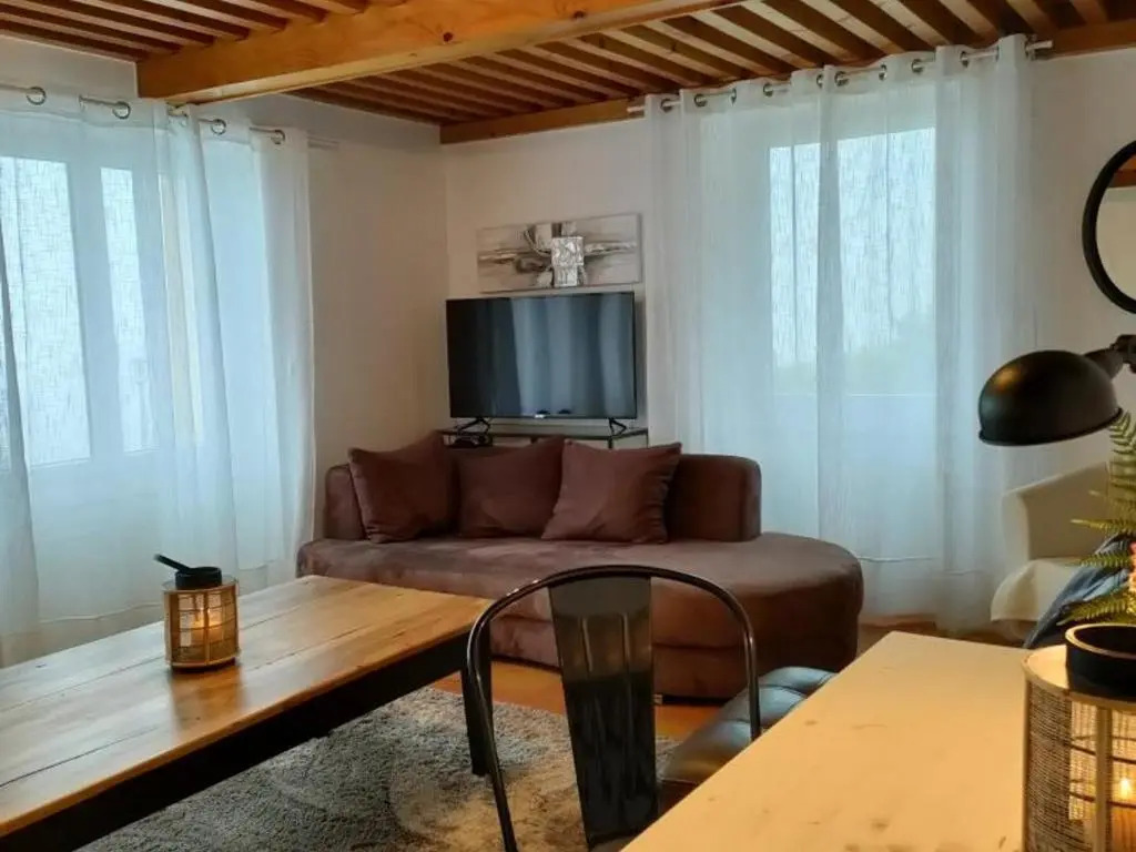 Maison de vacances spacieuse avec jardin et animaux admis - FR-1-496-247