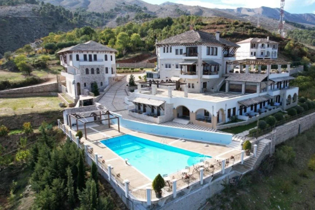 KERCULLA Resort