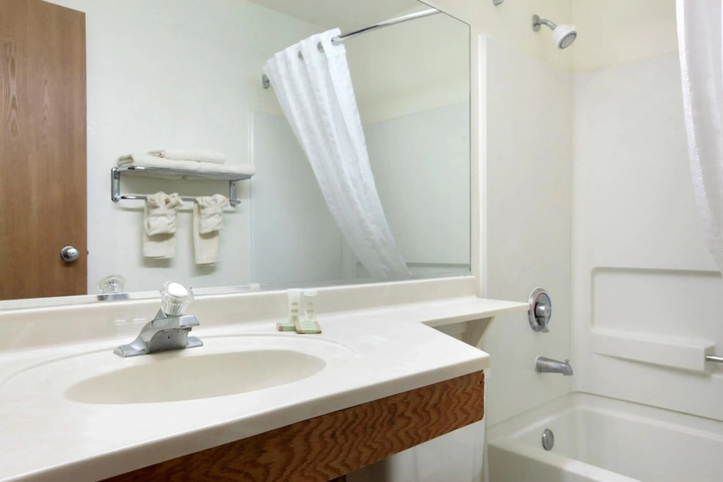Rodeway Inn & Suites Chandler - Phoenix South I-10