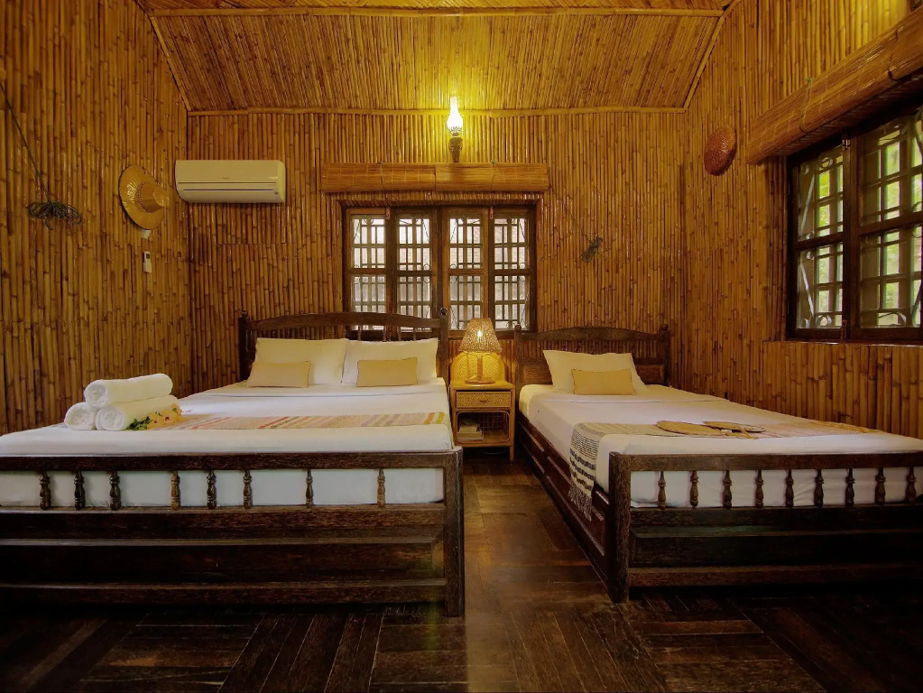 Palm Village Resort & Spa