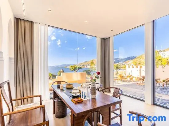 September·Trvael Luxury Sea View Leisure Resort (Doubly Corridor Erhai Store)