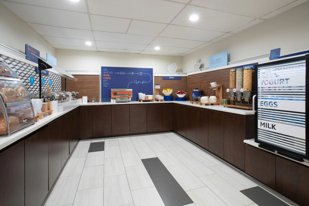 Holiday Inn Express & Suites Tucson by IHG