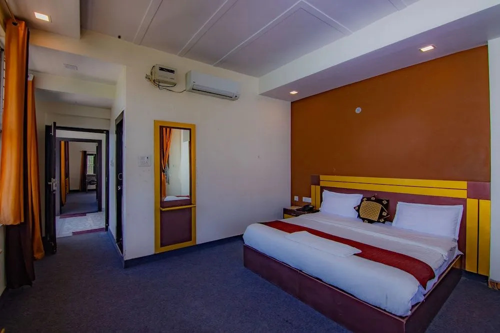 Shanti Residency - Ganga View