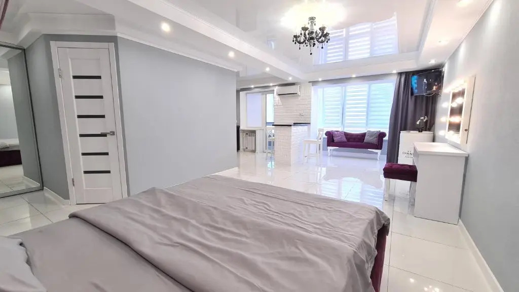 Apartaments on prospekt Mira 35 (the 95th kvartal, Ploshcha Horkoho)