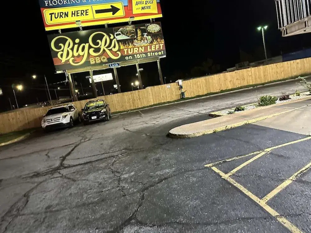 Super 7 inn