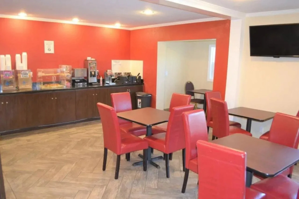 Merced Inn and Suites