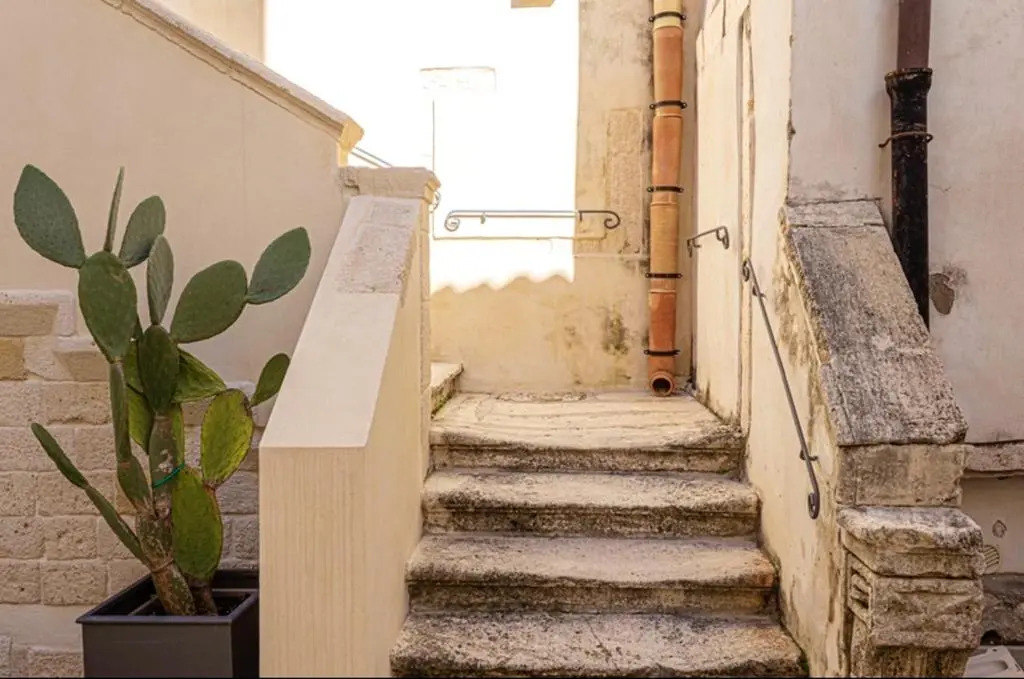 Apartment with one bedroom in Siracusa with balcony and WiFi 300 m from the beach