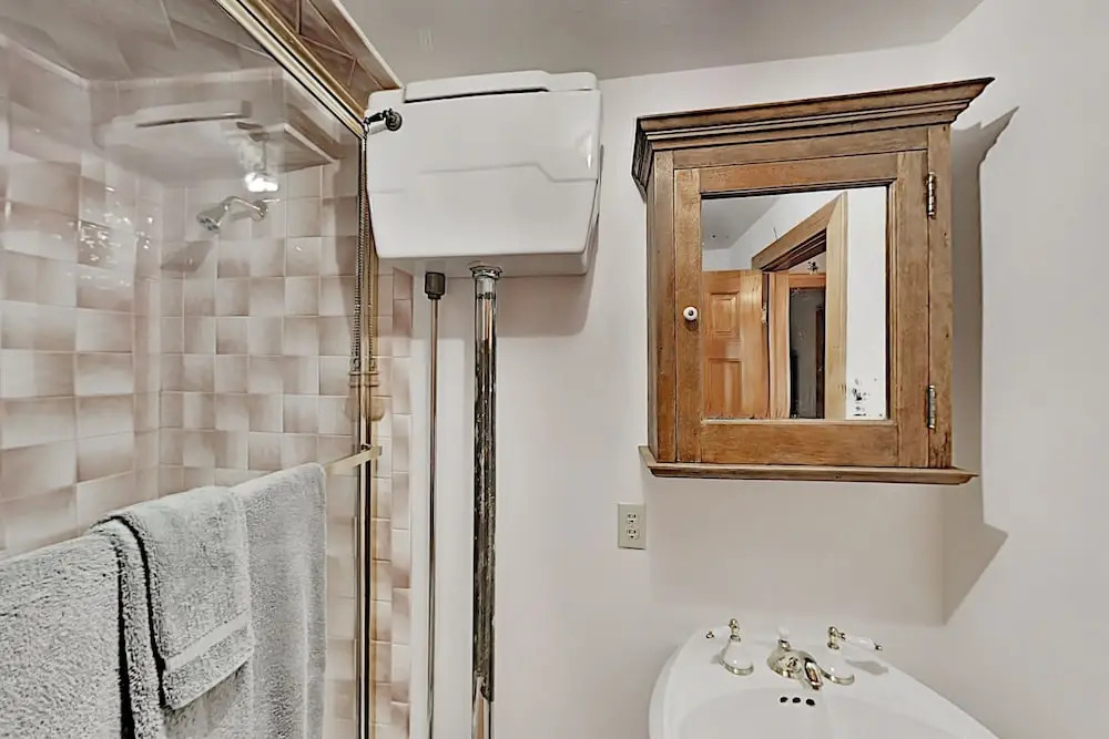 4BR Luxury Log - 4 Br Home