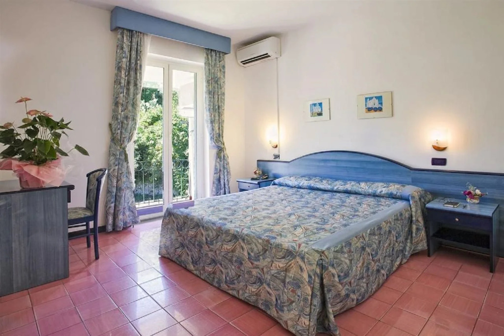 Hotel Antares
