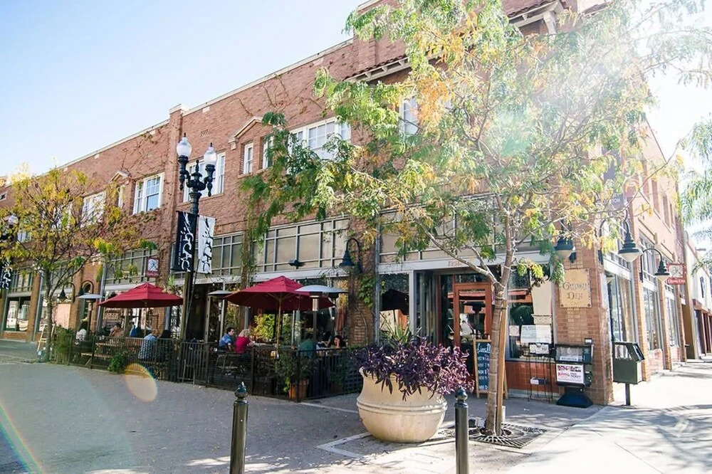 Spacious 2BD Home Next to Disneyland - Sleeps 6