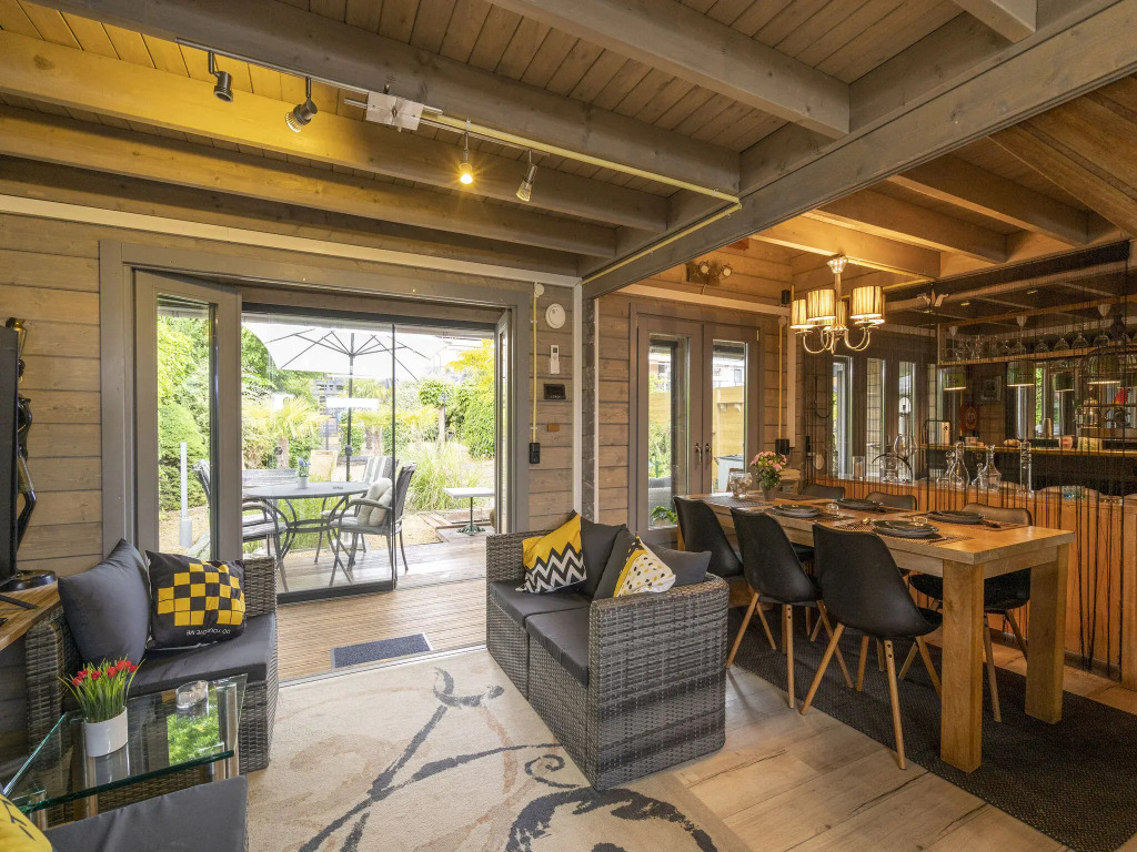 Modern chalet in Wilhelminadorp with private terrace