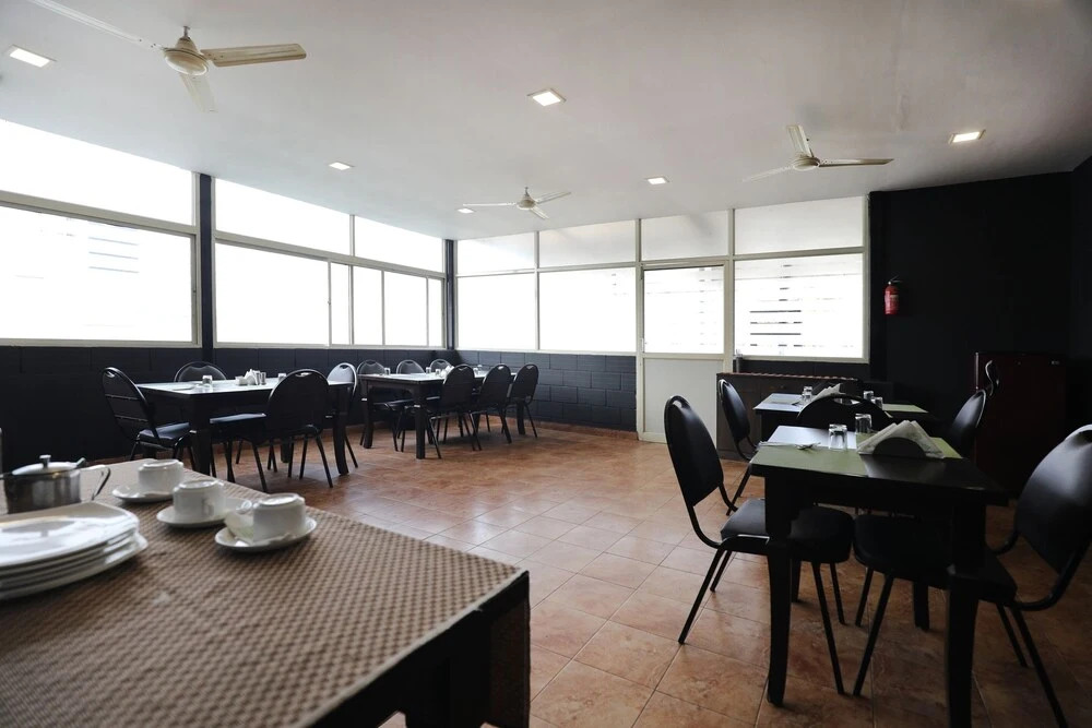 OYO 1078 Hotel Royal Serenity