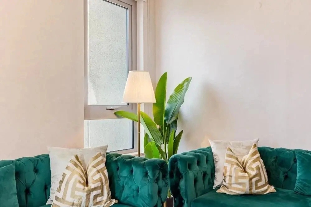 Durrani Homes - Modern Living 3br with Burj Khalifa and Fountain View - third room without partition