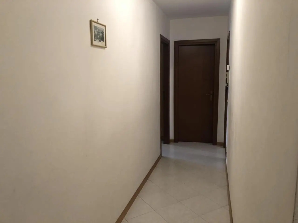 Trilocale con balcone San Gerolamo 055