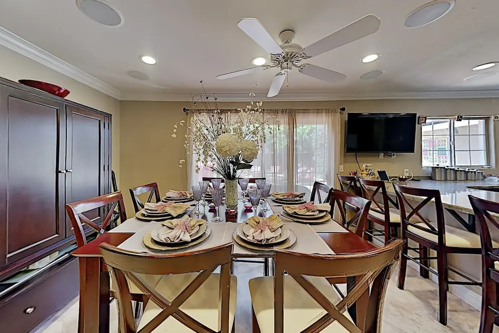 8131indi 2 Bedroom Home