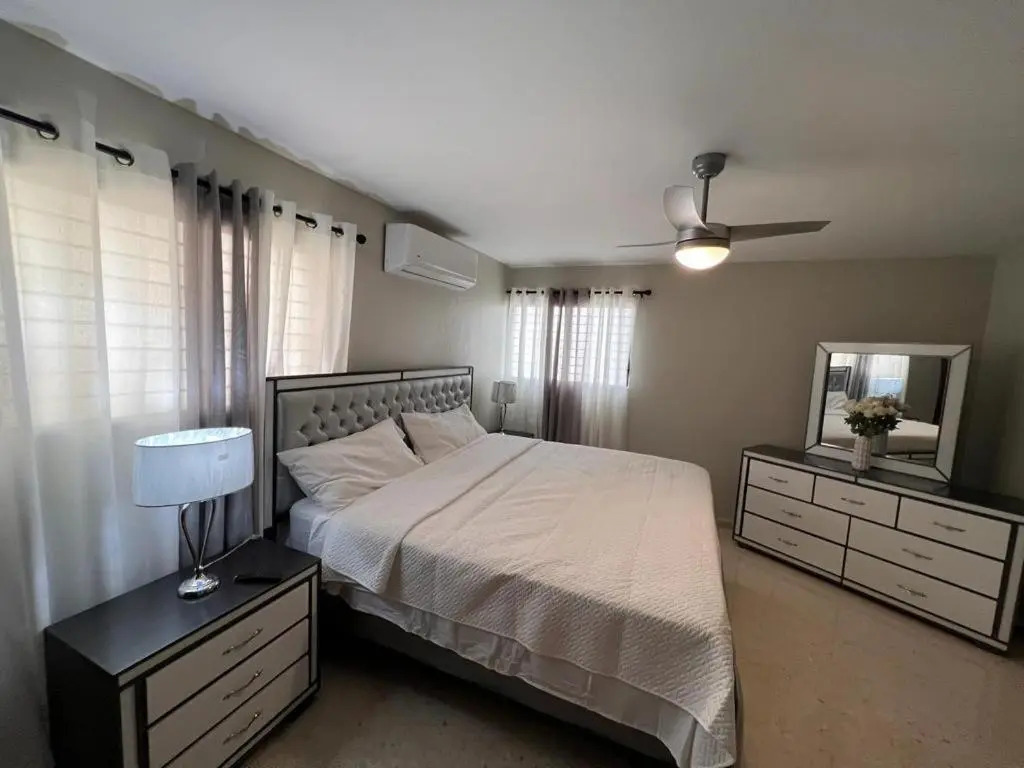 madrigal 1-3br with parking