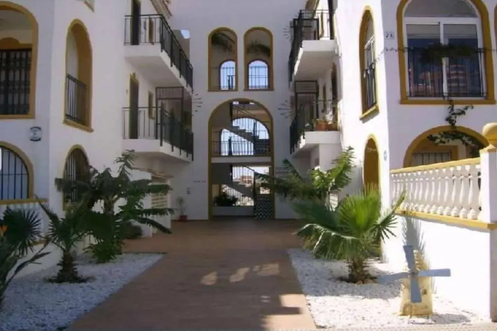 Molino Blanco Apartment 6 - Facing Park