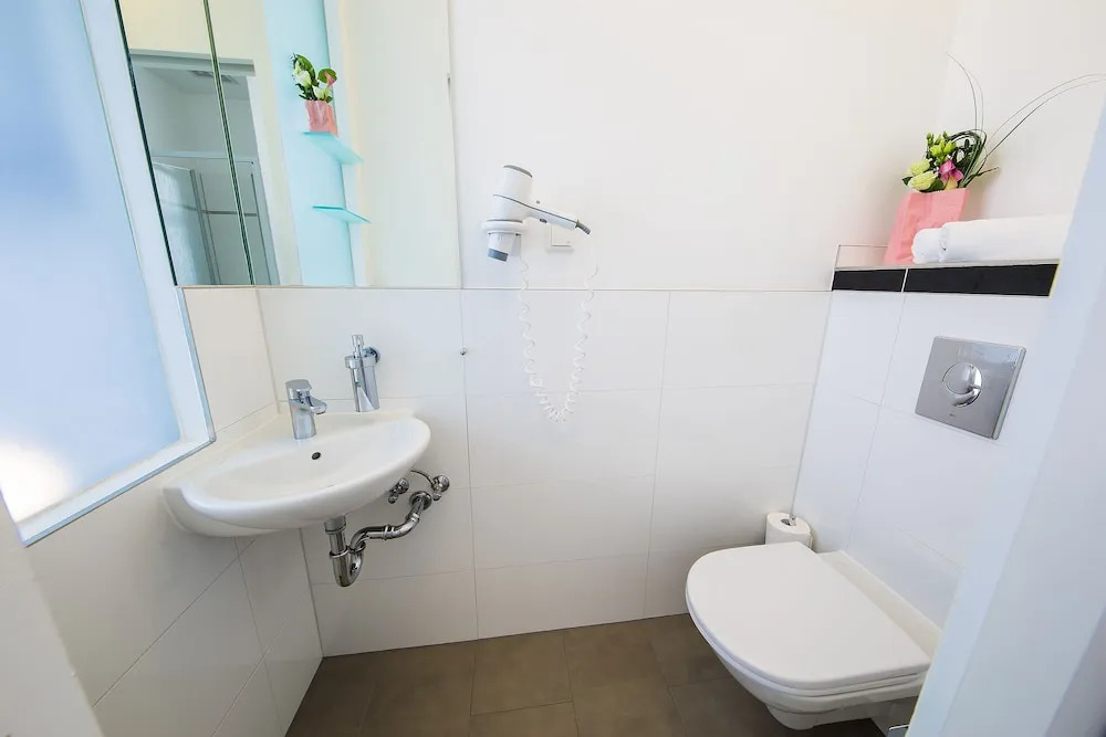 Mitart Hotel (Biohotel)