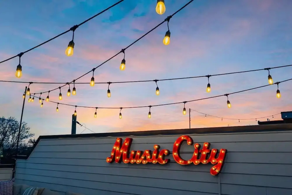 Nashvegas 13 Beds Rooftop Views Mins to Broadway