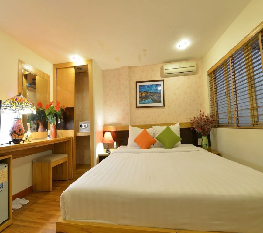 Rising Dragon Legend Hotel