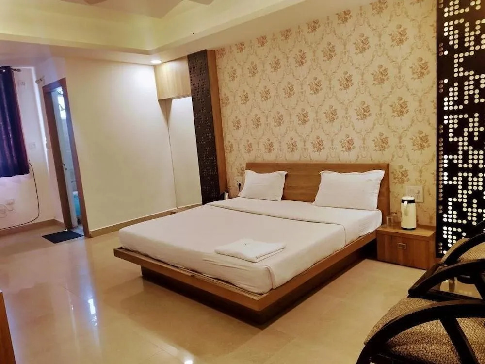 Hotel Abhinav Royal