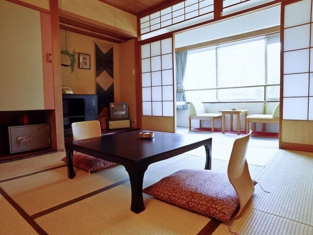 Shirakaba Hotel