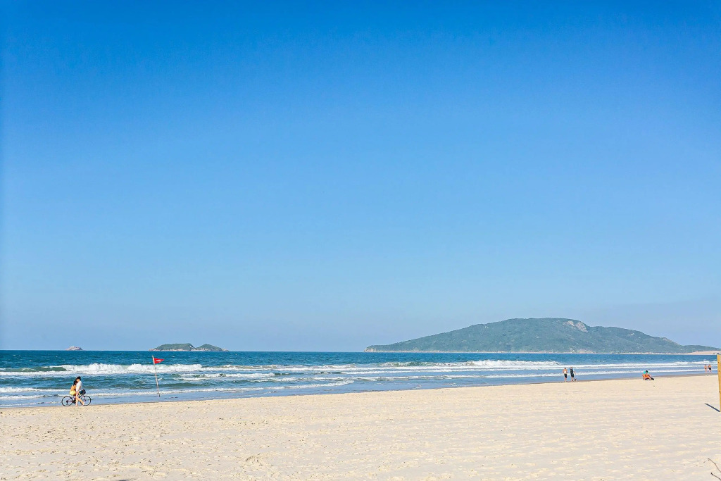 Próximo A Praia Com Churrasqueira Na Varanda #ia09