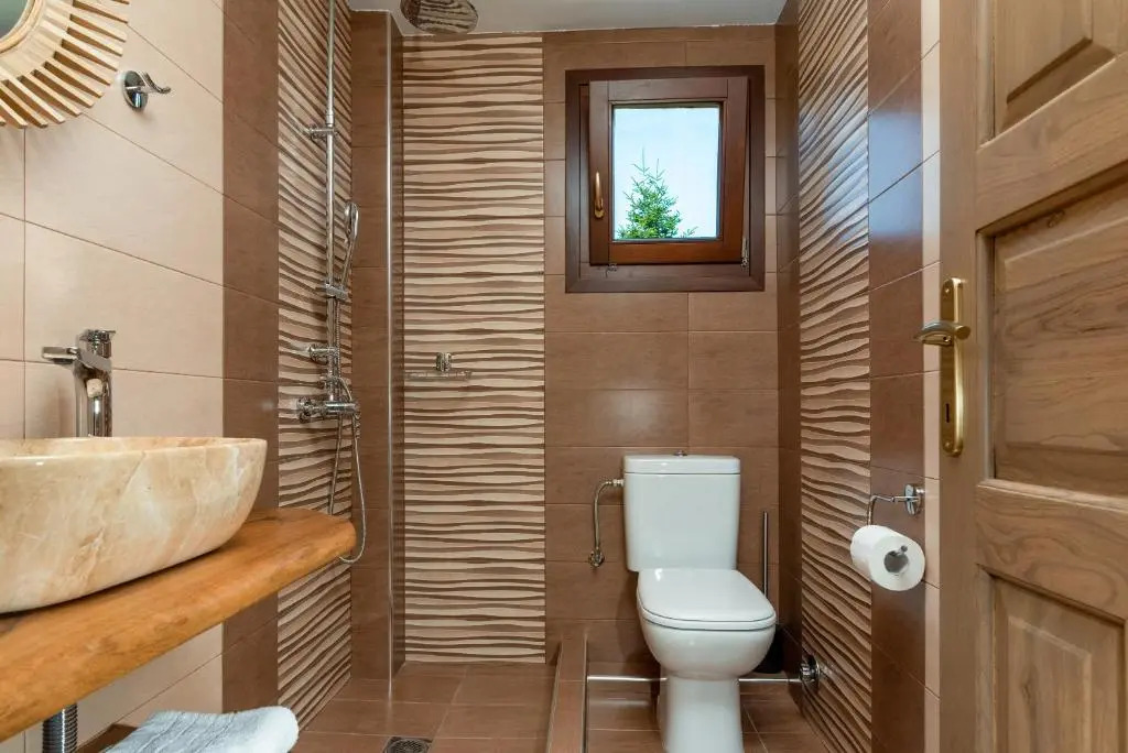Άλυσσος suites