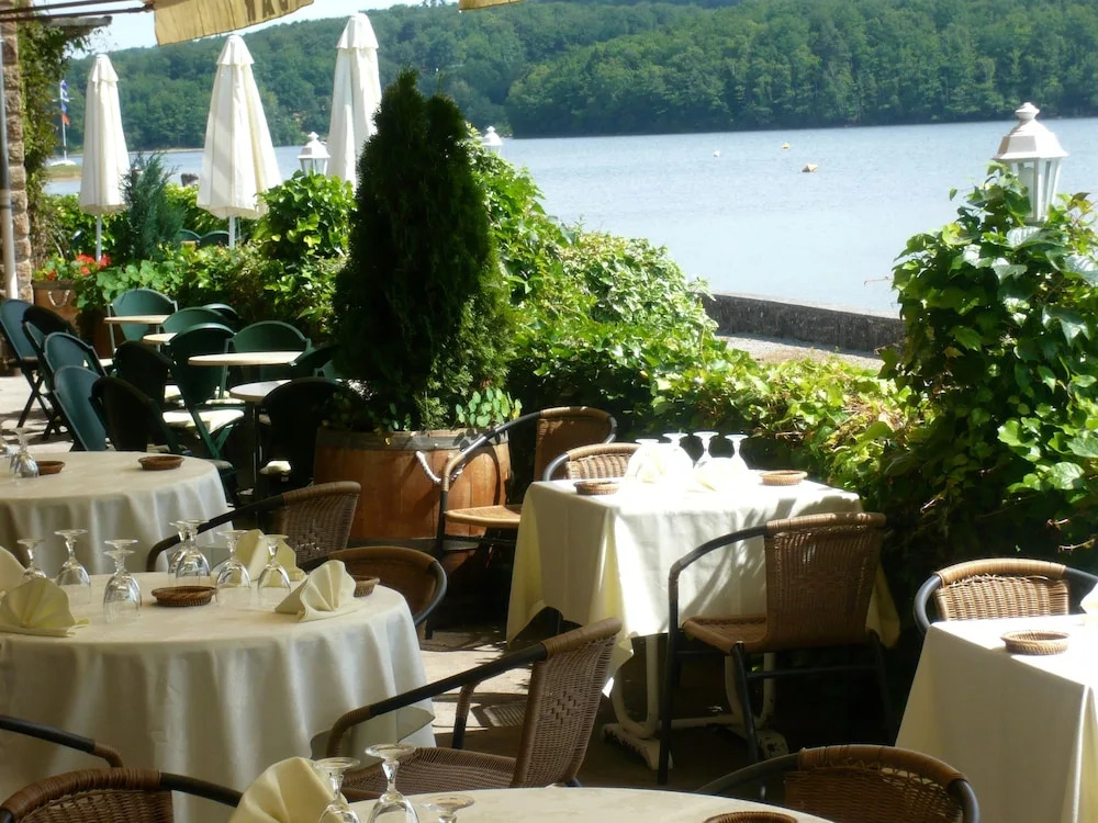 Logis Hotel du Lac