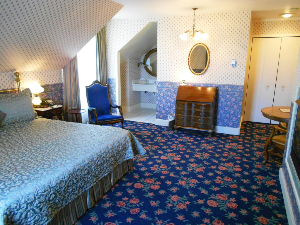 Hill House at Trailborn Mendocino