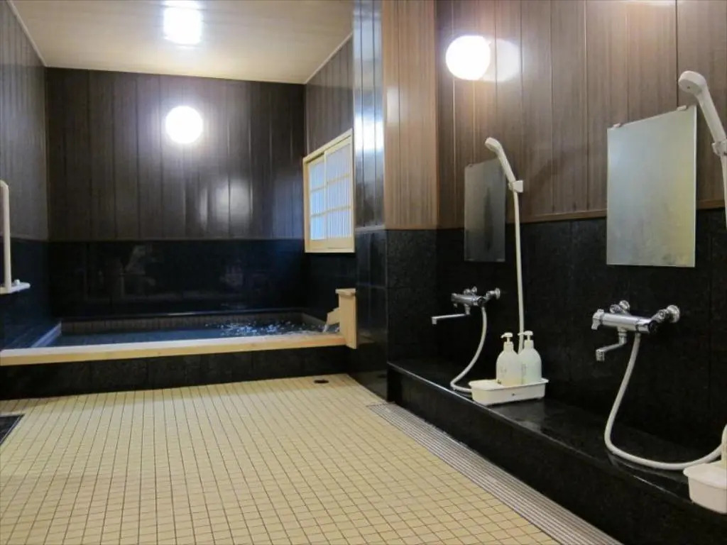 Hana Ryokan Iwatoya