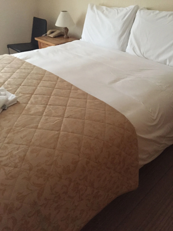Carlton Hotel